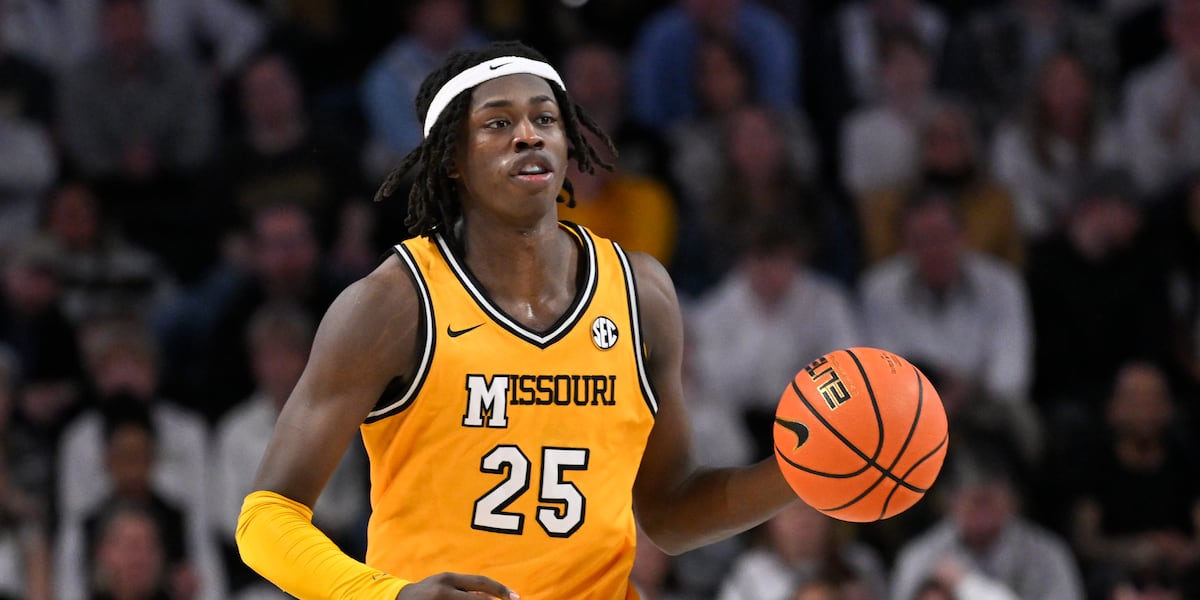 Former Missouri forward Mark Mitchell commits to Kentucky