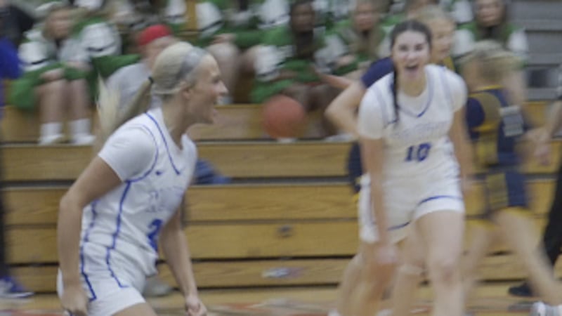 Bella Sizemore scores a game-high 24 points in her first start of the season in the Girls...